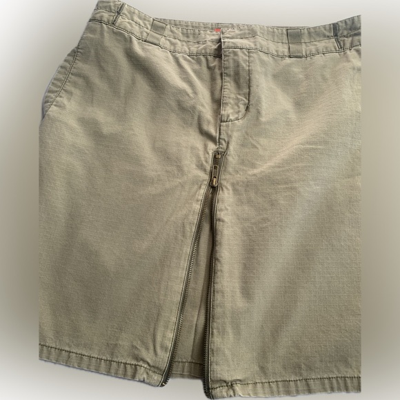 MOSSIMO zip expanding to full skirt hipster tan skirt | 12/13 - Picture 1 of 6
